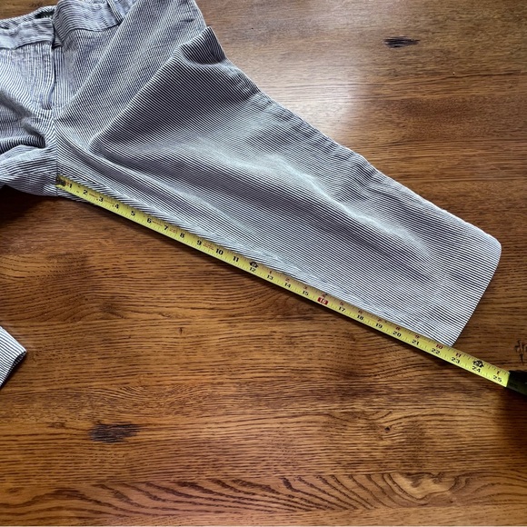⭐️ Talbot's Seersucker Capri Pants -Size 24 blue & white - Picture 11 of 14